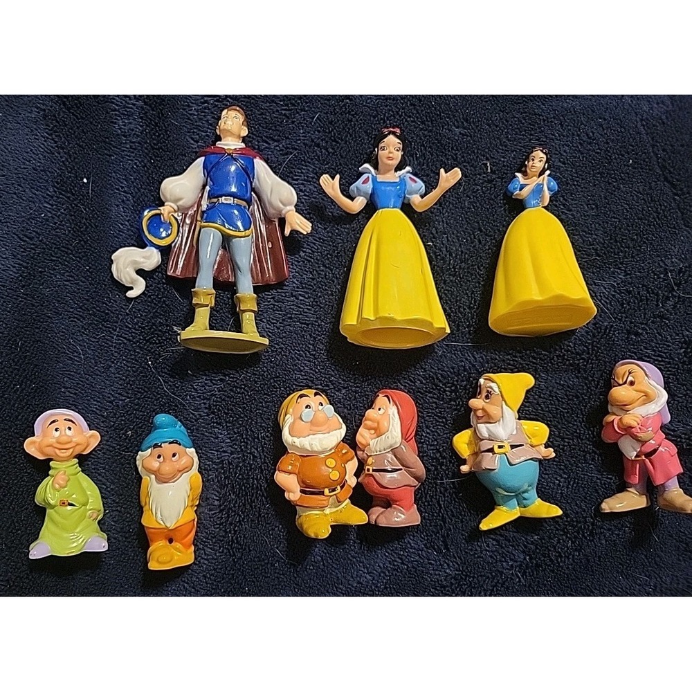 Princess Snow White  Seven‎ Dwarfs  9 Pcs Cake Topper Figures Toy  Vintage